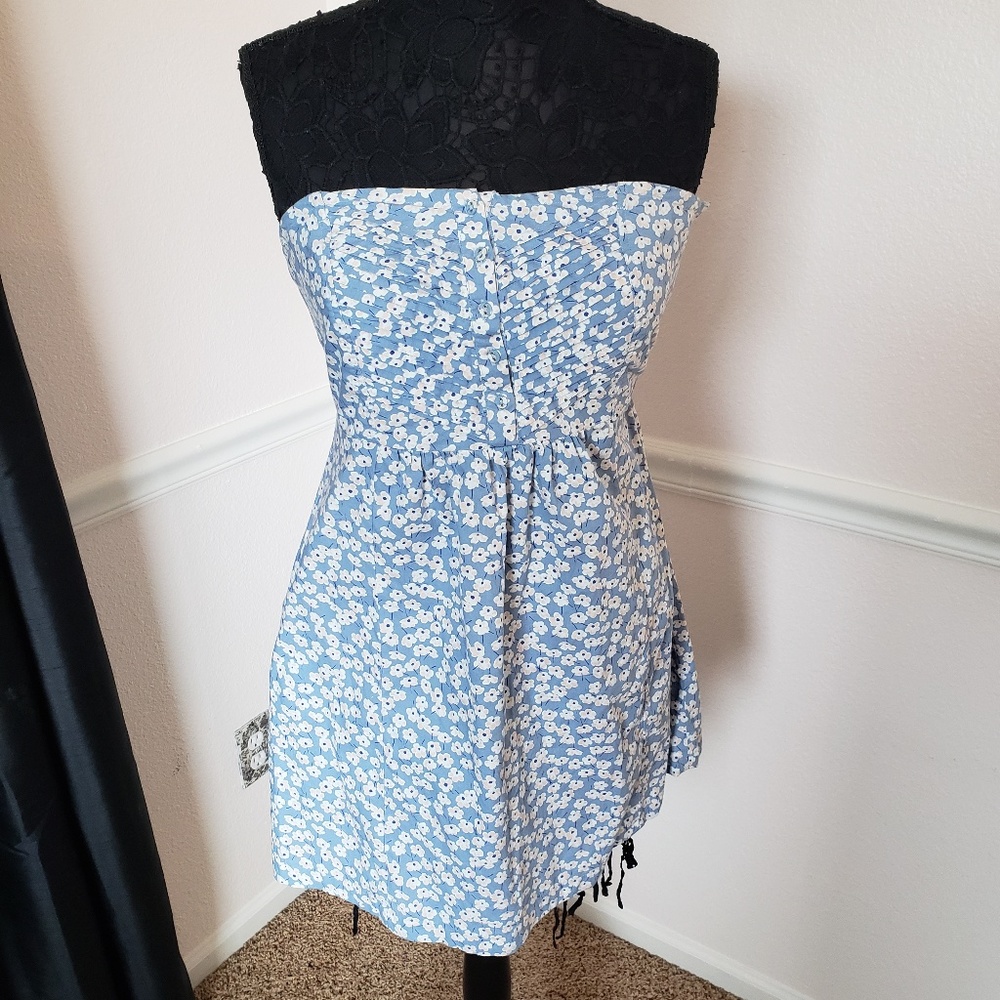 Forever 21 Strapless Blue Floral Mini Dress